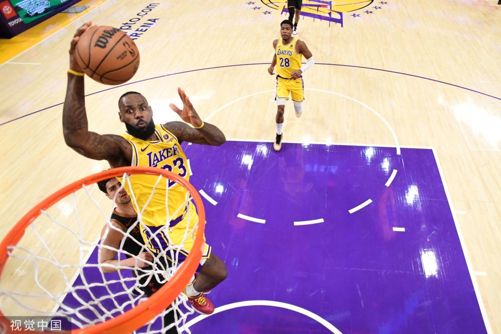 而亚洲足球 而亚洲足球