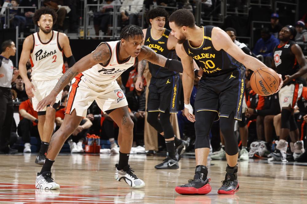 下场换人策 下场换人策