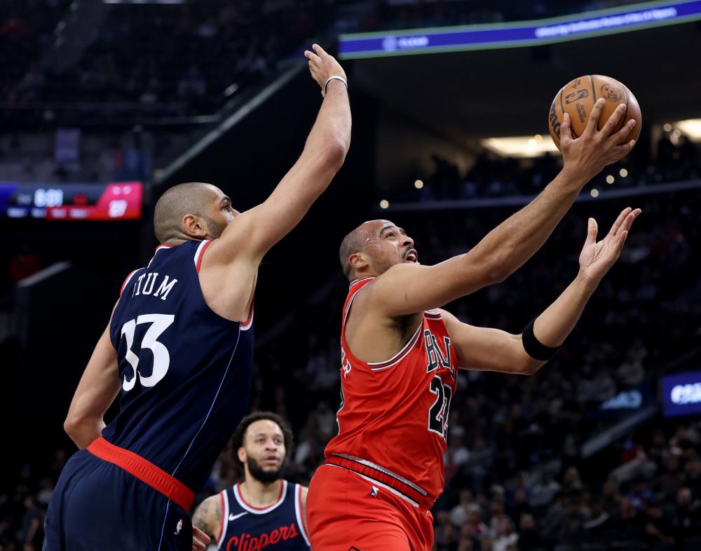 她用实际行 她用实际行